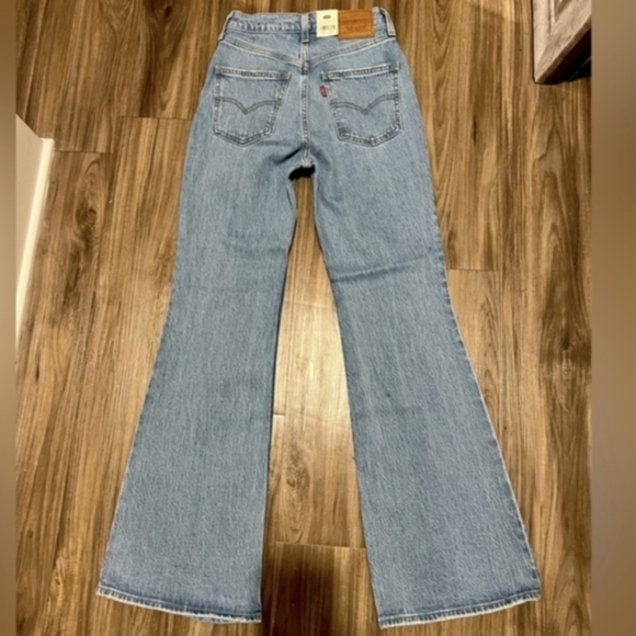 Levi's 70s High Rise Flare Jeans Marin Babe - Picture 2 of 10